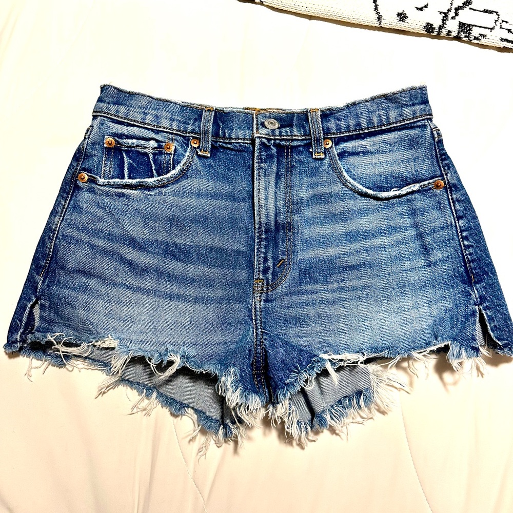 Abercrombie & Fitch The Mom Short High Rise🫐